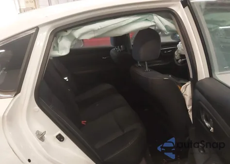 2016 Nissan Altima 2.5/2.5 S/2.5 Sl/2.5 Sr/2.5 Sv z USA, uszkodzony, nr VIN 1N4AL3AP5GC172029